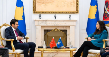 TİKA Başkanı Abdullah Eren, Kosova Cumhurbaşkanı Vjosa Osmani ile Görüştü