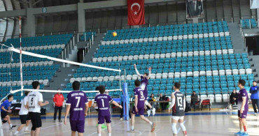 Tınaztepe Öğrenci Yurdu Yarı Finalde Şampiyonluk Peşinde