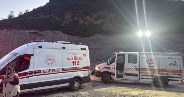 Tirebolu'da Salgının Ardından Mahsur Kalan İki Kişi Kurtarıldı
