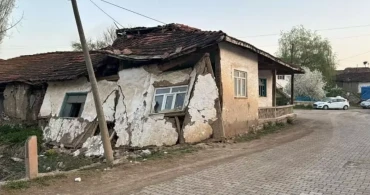 Tokat'ta 5,6 büyüklüğündeki depremin yıkıcı etkisi: Hasarın boyutu gün ağarınca ortaya çıktı