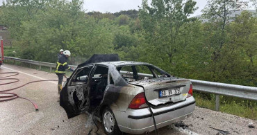 Tokat'ta Alev Alan Otomobil Hurdaya Döndü
