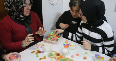 Tokat'ta Kadınlar Sabun, Mum ve Takı Yapımını Öğreniyor