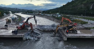 Tokat’ta Taşkın Riski Nedeniyle Çedaş Köprüsü Yıkıldı