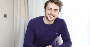 Tolga Sarıtaş'ın Tanıtım Partisine Ünlüler Akın Etti