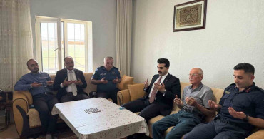 Tomarza'da şehit babalarına 'Babalar Günü' sürprizi