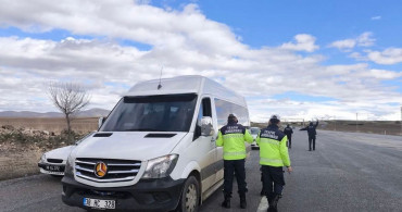 Tomarza'da Servis Şoförlerine Güvenlik ve Trafik Eğitimi
