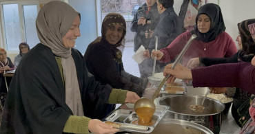 Topaç Köyü'nde Geleneksel Toplu İftar Heyecanı