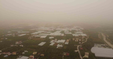 Toz Fırtınası Mersin'i Kızıla Bürüdü