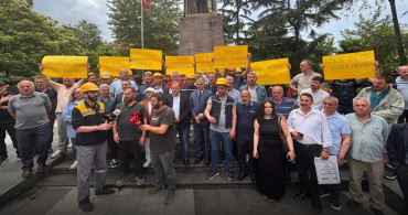 Trabzo'da Aylardır Maaş Bekleyen Maden İşçileri Eylem Yapıyor