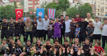 Trabzon U13 Ligi'nde Altın Gençlik şampiyon oldu