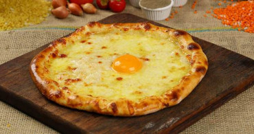 Trabzon Yağlı Pide Nasıl Yapılır? Trabzon Yağlı Pide Tarifi