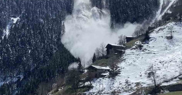 Trabzon'da Çığ Anı Kameralara Yansıdı