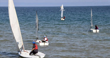 Trabzon'da Cumhuriyet Kupası Yelken Yarışları Başladı