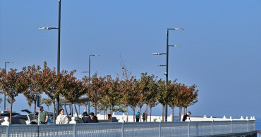 Trabzon'da Güneşli Hava Vatandaşları Sahile Çekti