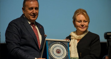 Trabzon'da Kadın Girişimcilere Dijital Pazarlama Eğitimi