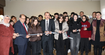 Trabzon'da Yöresel Kıyafetlerden Oluşan Sergi Açıldı