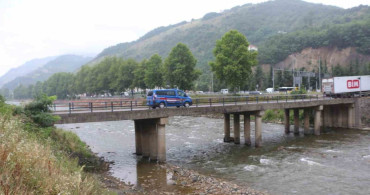 Trabzon'daki 40 yıllık köprüde güvenlik endişeleri artıyor