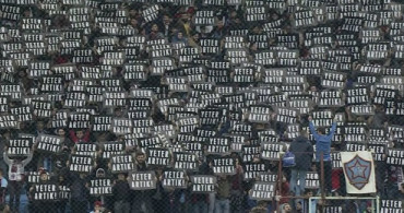 Trabzonsporlu Taraftarlar Hakem Hatalarına "Yeter Artık" Dedi