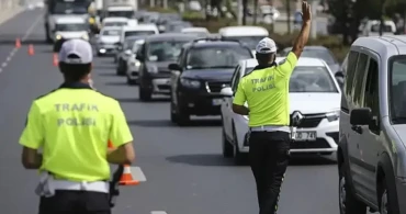 Trafikte Sert Fren! Hız Yapanın Ehliyeti Gidiyor, Saldırgana Rekor Ceza