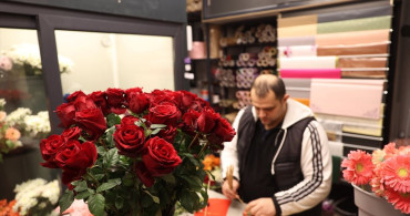 Trakya'da Sevgililer Günü Çiçek Satışları Canlanıyor