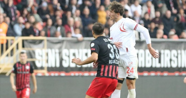 Trendyol 1. Lig'de Heyecan Dolu Bir Maç: Arca Çorum FK ve Boluspor Beraberlikte Karşılaştı