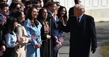 Trump, İran ile Müzakerelere Devam Edeceğini Açıkladı