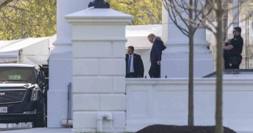 Trump, Yüksek Mahkeme Duruşmasına Katılan İlk Görevdeki Başkan