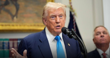 Trump’tan Hark Adası Bombardımanı Açıklaması: “Tüm Askeri Hedefler Yok Edildi”