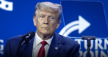 Trump’tan İran’a Sert Çağrı: “Beyaz Bayrağı Sallayın”