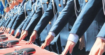 TSK FETÖ'den Temizleniyor: 2 Bin 138 Personel İhraç Edildi