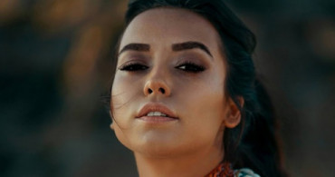Tuğba Yurt Aşk Sorularını Yanıtlamadı!