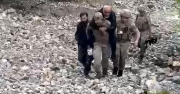 Tunceli'de Jandarma Vatandaşı Sırtında Taşıdı
