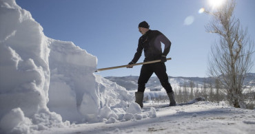 Tunceli'nin Ovacık İlçesinde Kış Mücadelesi: Kar Temizliği ve Loğ Uygulaması