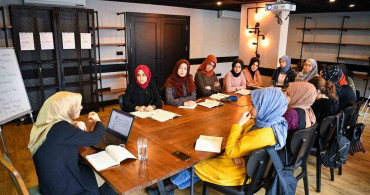 TÜRGEV, Filistinli Genç Kızlara Eğitim Desteği Sağlıyor