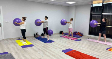 Turgutlu’da kadınlara özel zumba ve pilates kursları başladı