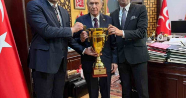 Türk boks federasyonu’ndan MHP genel başkanı Devlet Bahçeli’ye ziyaret