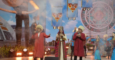 Türk Dünyası Kültür Başkenti Unvanı Andican'a Devredildi