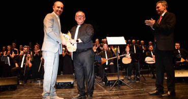 Türk halk müziği korosu’nun sezon sonu konseri yoğun ilgi gördü