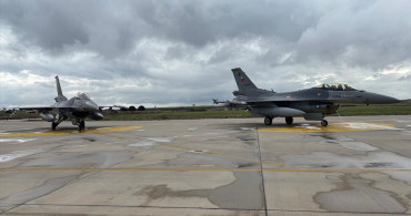 Türk Hava Kuvvetleri'nden Kıbrıs Açıklarında Eğitim Uçuşu