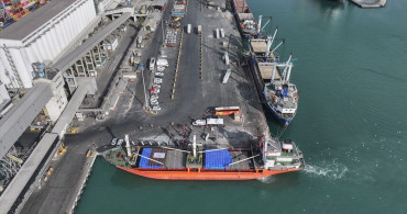 Türk Kızılay 18. İyilik Gemisini Gazze'ye Uğurladı