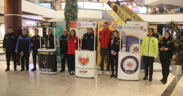 Türk Polis Teşkilatı 181. Yıl Dönümünde Bilgilendirme Etkinliği Düzenledi