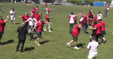 Türk taraftarlar, Vancouver sokaklarında heyecanla maç saatini bekliyor