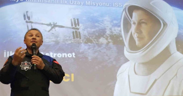 Türkiye 2027'de Ay'a İniş Yaptıracak