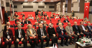 Türkiye Selçukluları ve İznik Bilgi Şöleni İznik'te Başladı