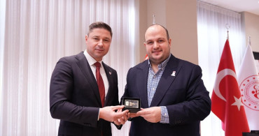 Türkiye ve Belarus Buz Hokeyi Federasyonları Arasında İş Birliği Protokolü İmzalandı