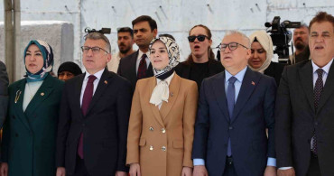 Türkiye'de Yaşlı Bakım Hizmetleri Genişliyor