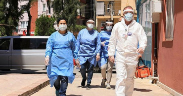 Türkiye'nin Aşı İkna Timi Dünya Basınında Övgü Aldı