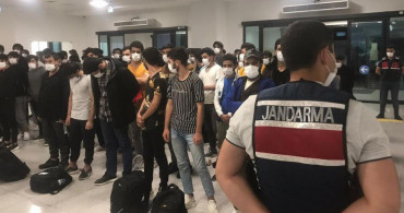 Türkiye'nin birçok ilinde operasyonlar gerçekleştirildi! Afgan uyruklu kaçak göçmenler yakalandı!