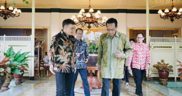 Türkiye'nin Cakarta Büyükelçisi Küçükcan, Yogyakarta Sultanı ile Görüştü