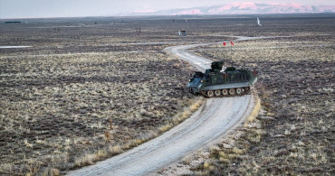 Türkiye'nin İlk Elektrikli Zırhlı Araç E-ZPT Tanıtıldı